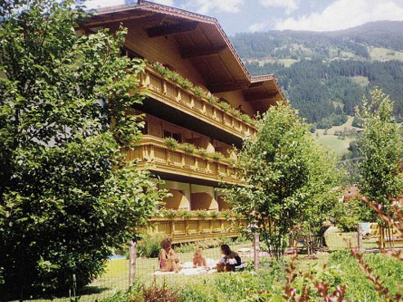 First Mountain Hotel Zillertal Aschau Im Zillertal Exterior photo