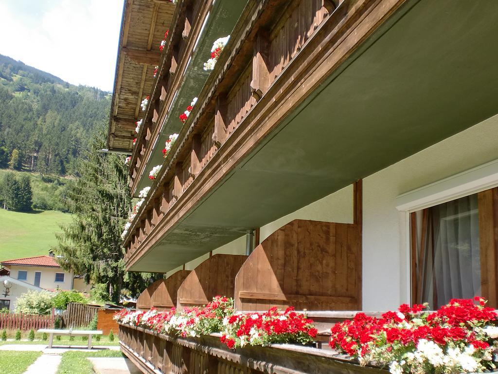 First Mountain Hotel Zillertal Aschau Im Zillertal Exterior photo