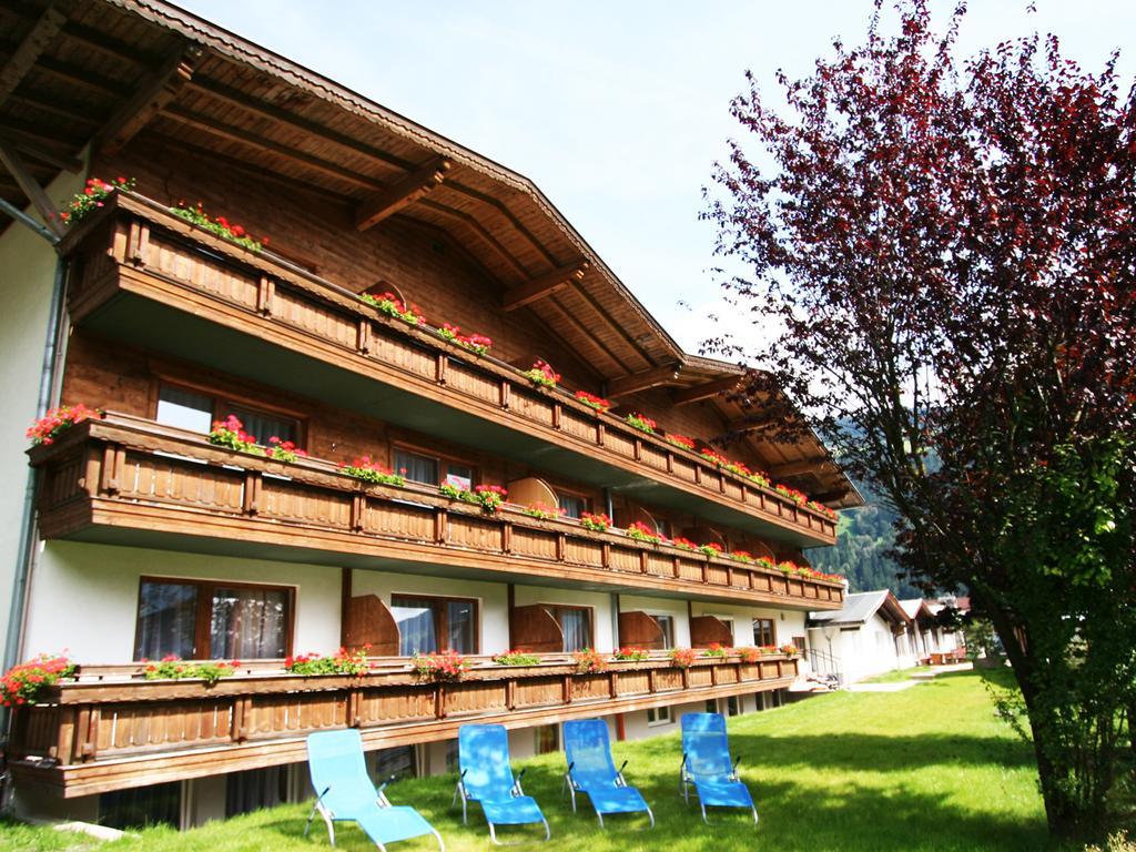 First Mountain Hotel Zillertal Aschau Im Zillertal Exterior photo